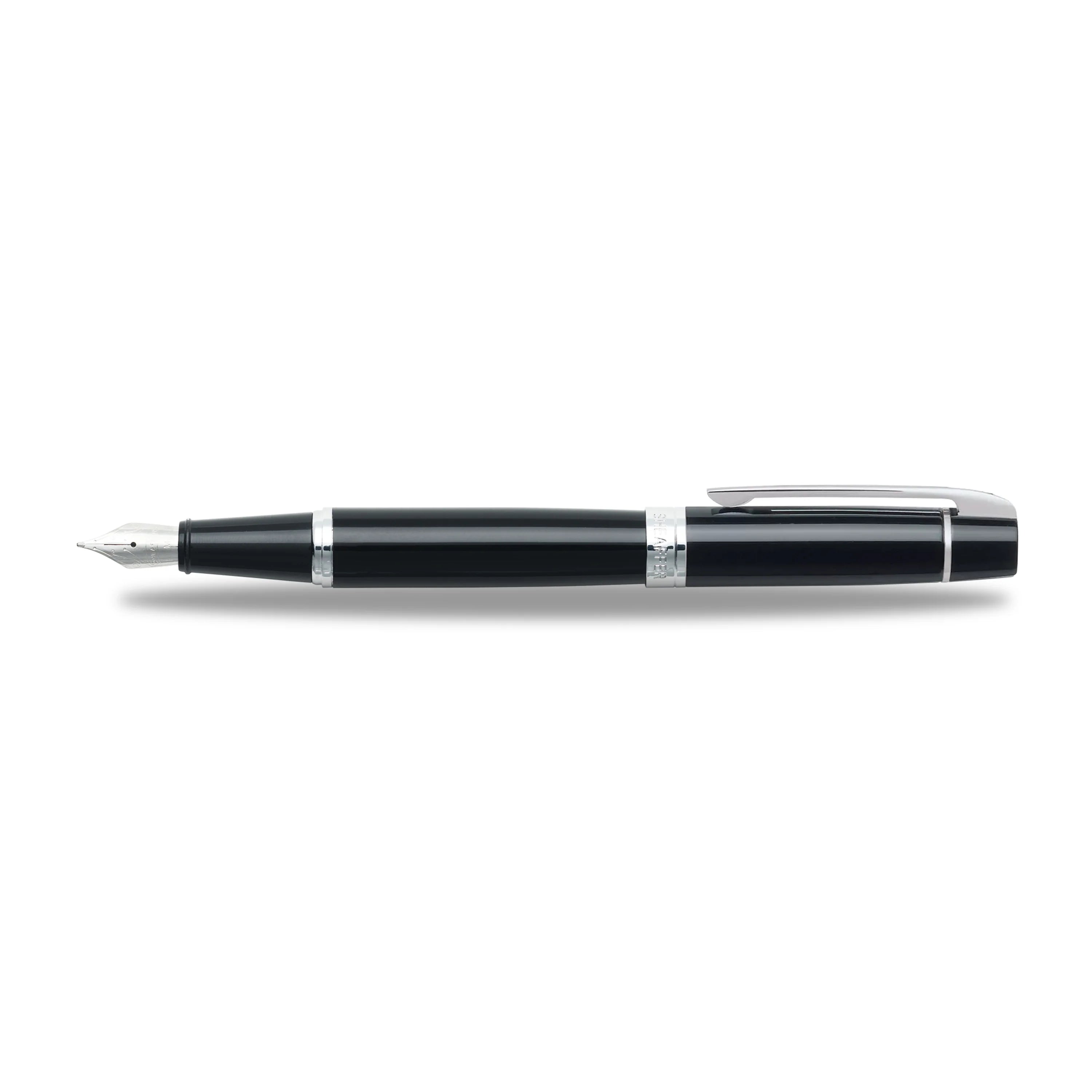 Sheaffer 300 Glossy sort med kromdetaljer