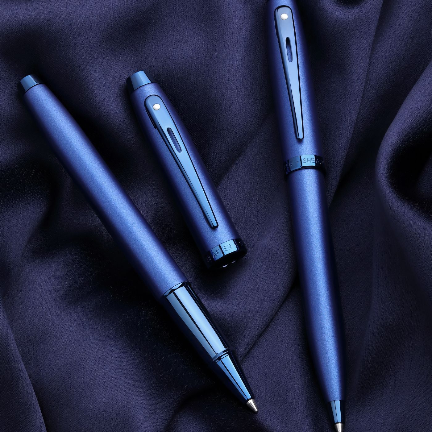 Sheaffer 100 Satin blå med blå PVD-detaljer